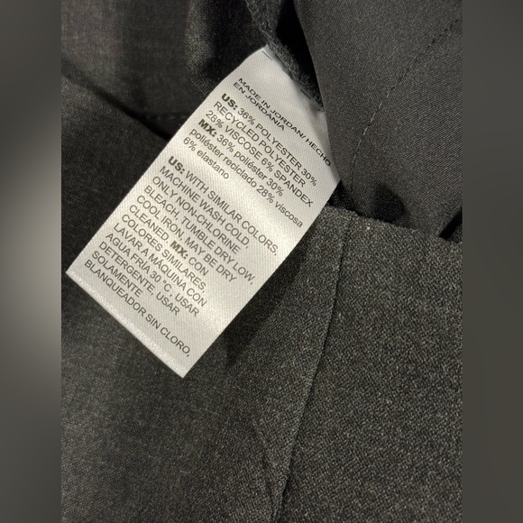 Chico’s Pleated Trouser Pants Sz 8 Gray Wide Leg Career High Rise Business NWT - Picture 8 of 9